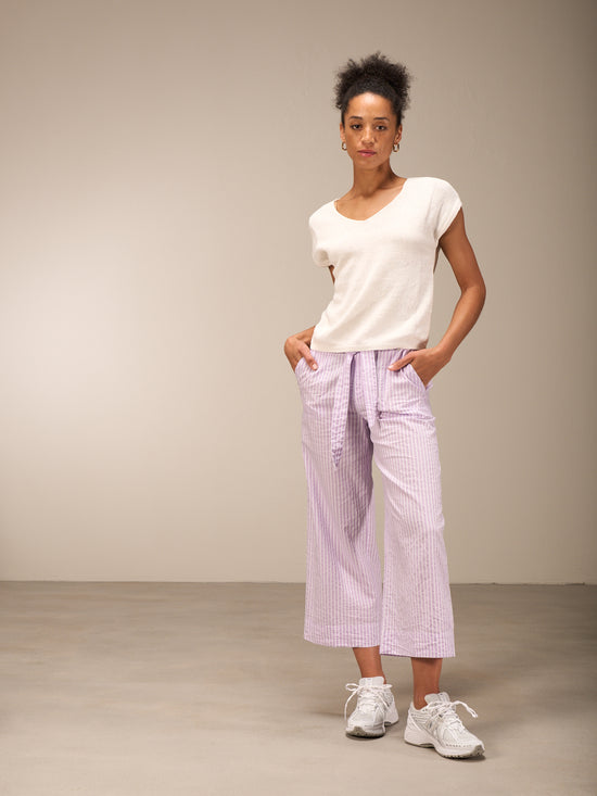 Pants with belt