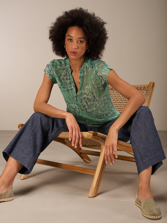 Blusa con scollo rotondo