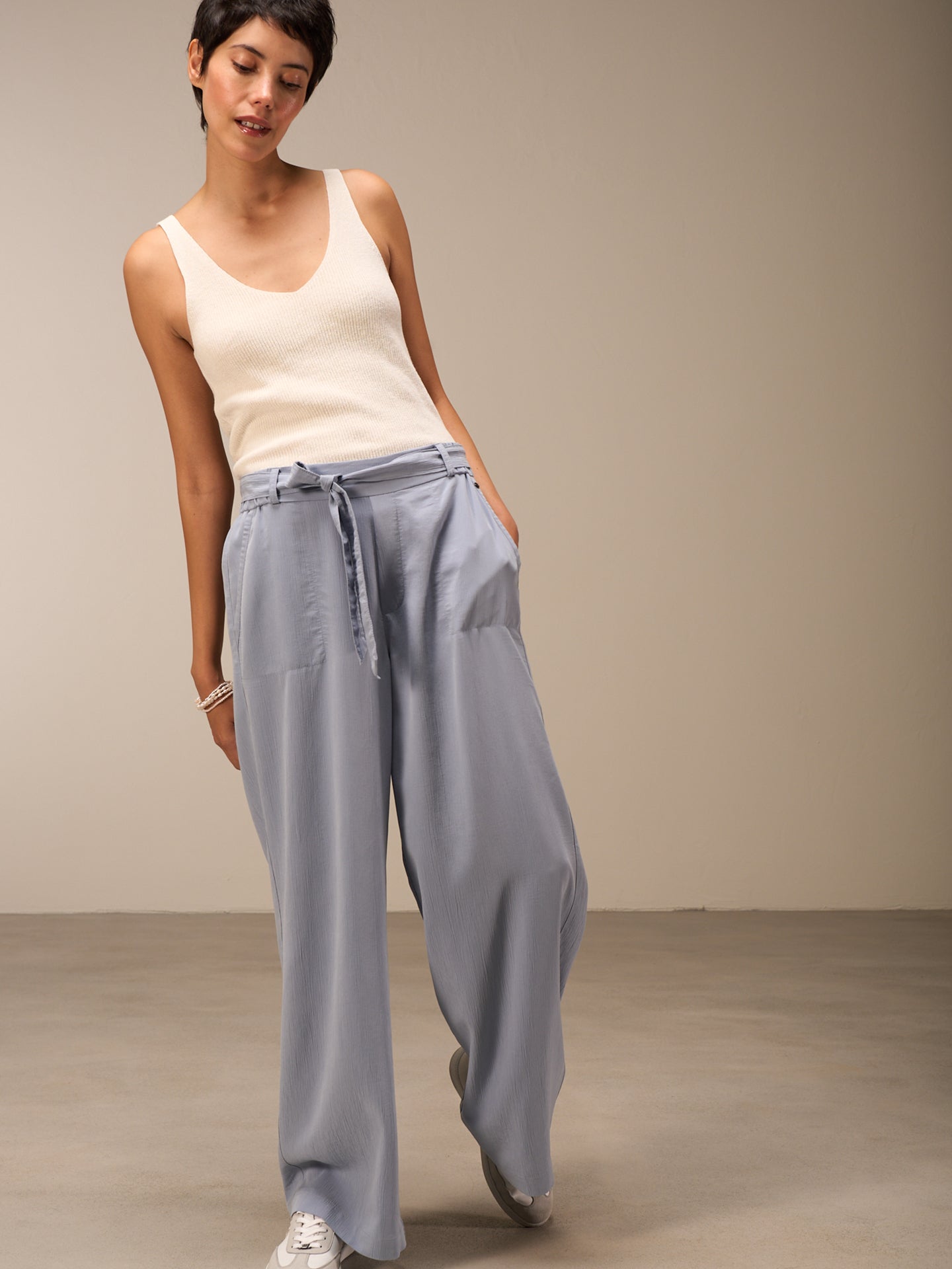 Pantaloni con cintura