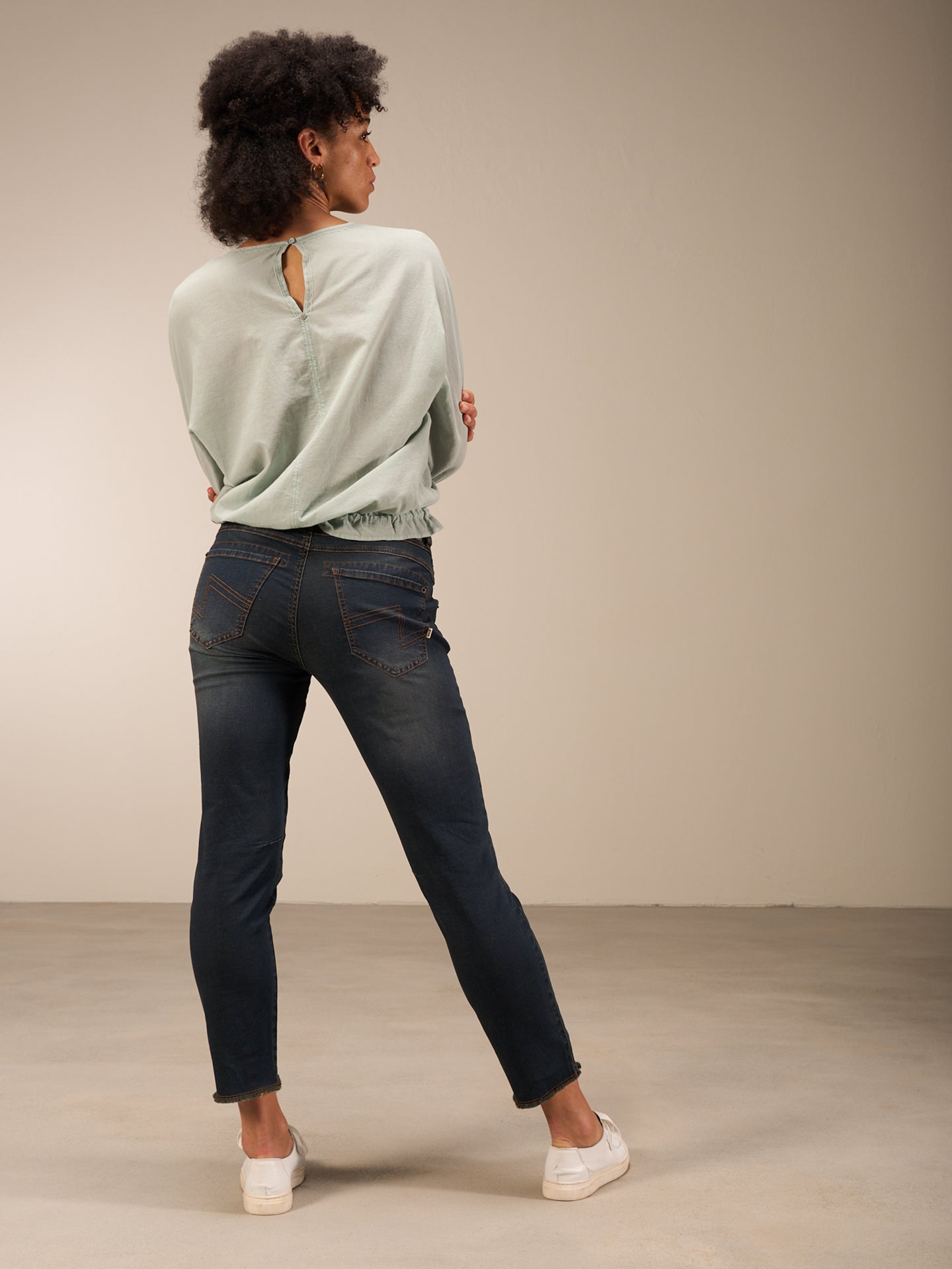 Tapered jeans