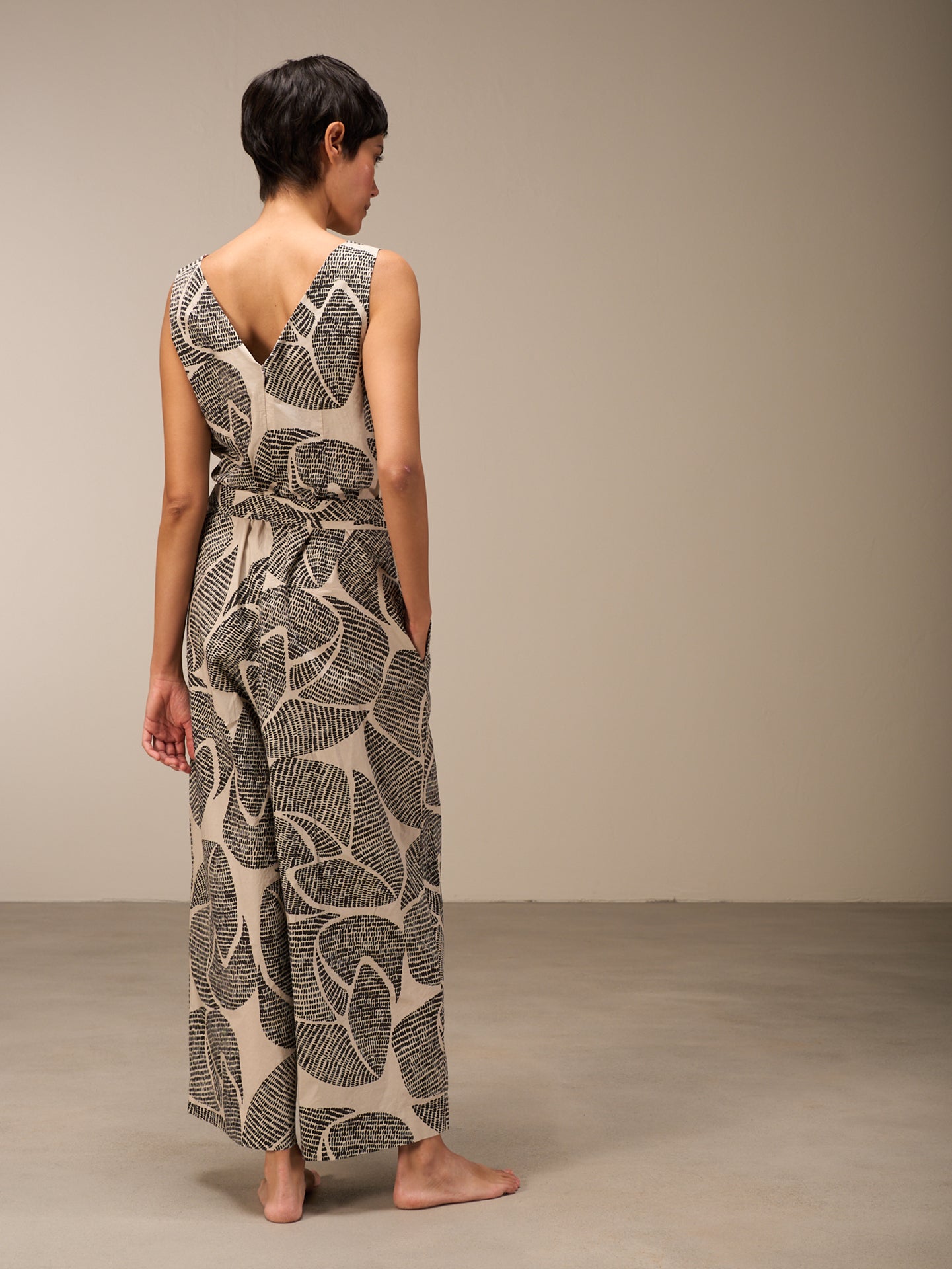 Tuta jumpsuit con cintura