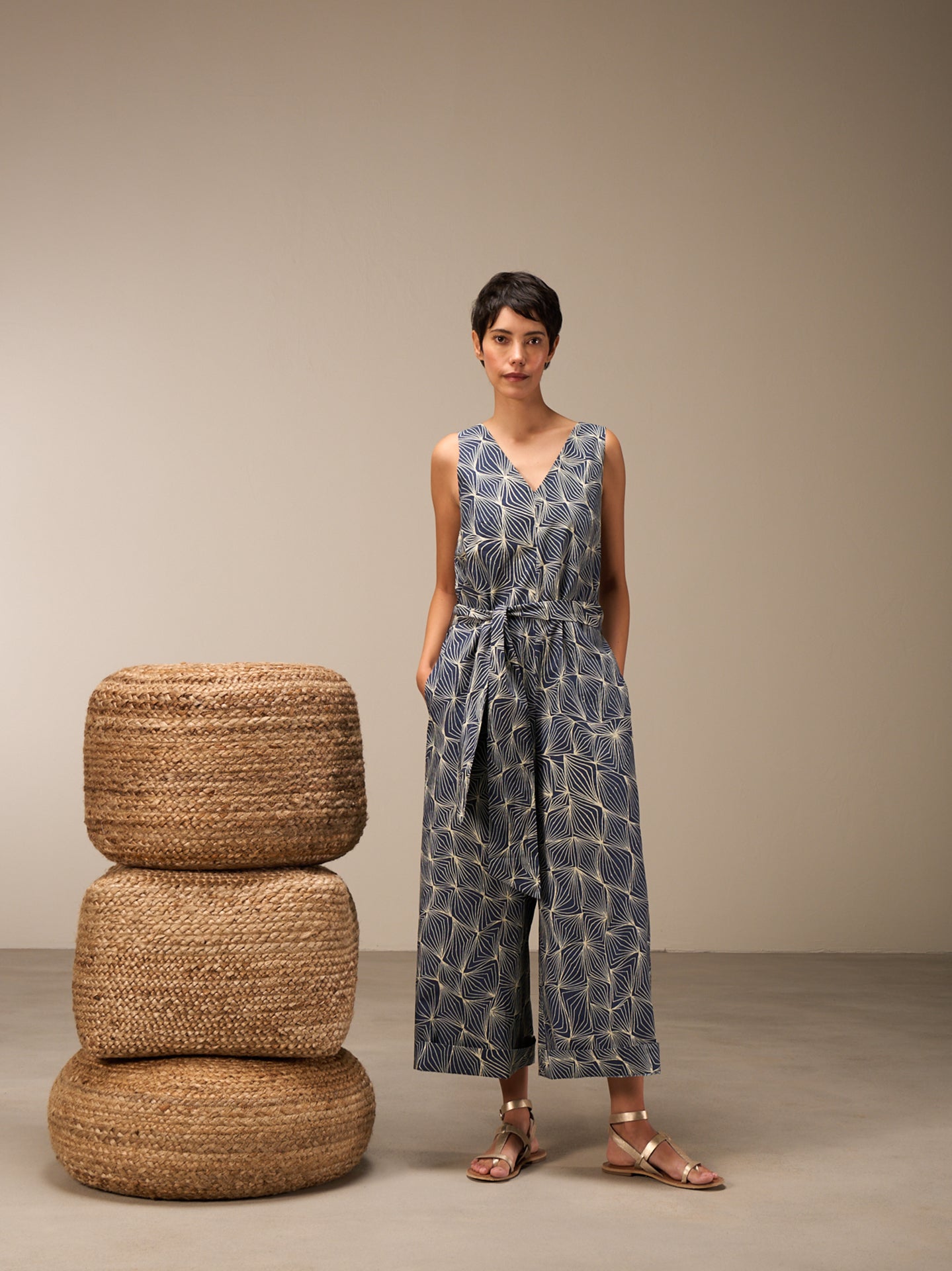 Tuta jumpsuit con cintura