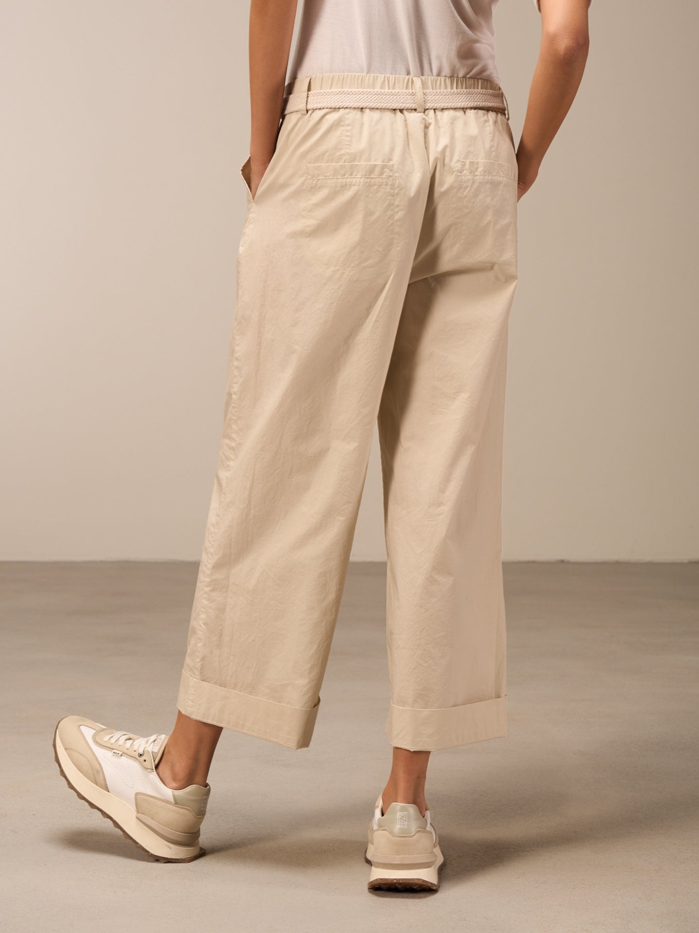 Pantaloni a gamba larga