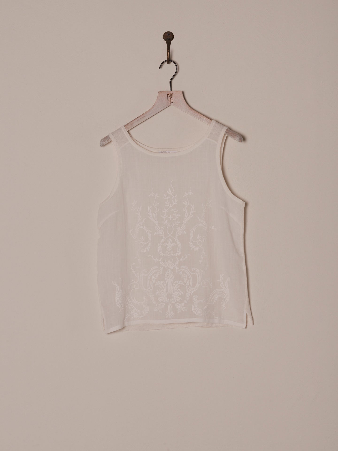 Top con scollo rotondo