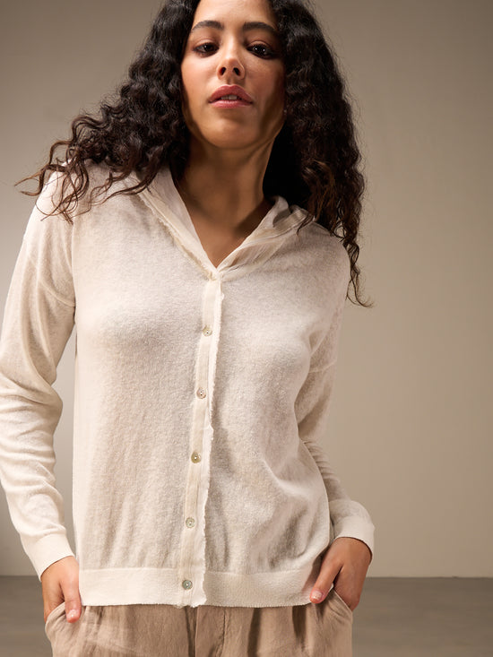 Strickjacke mit Kapuze