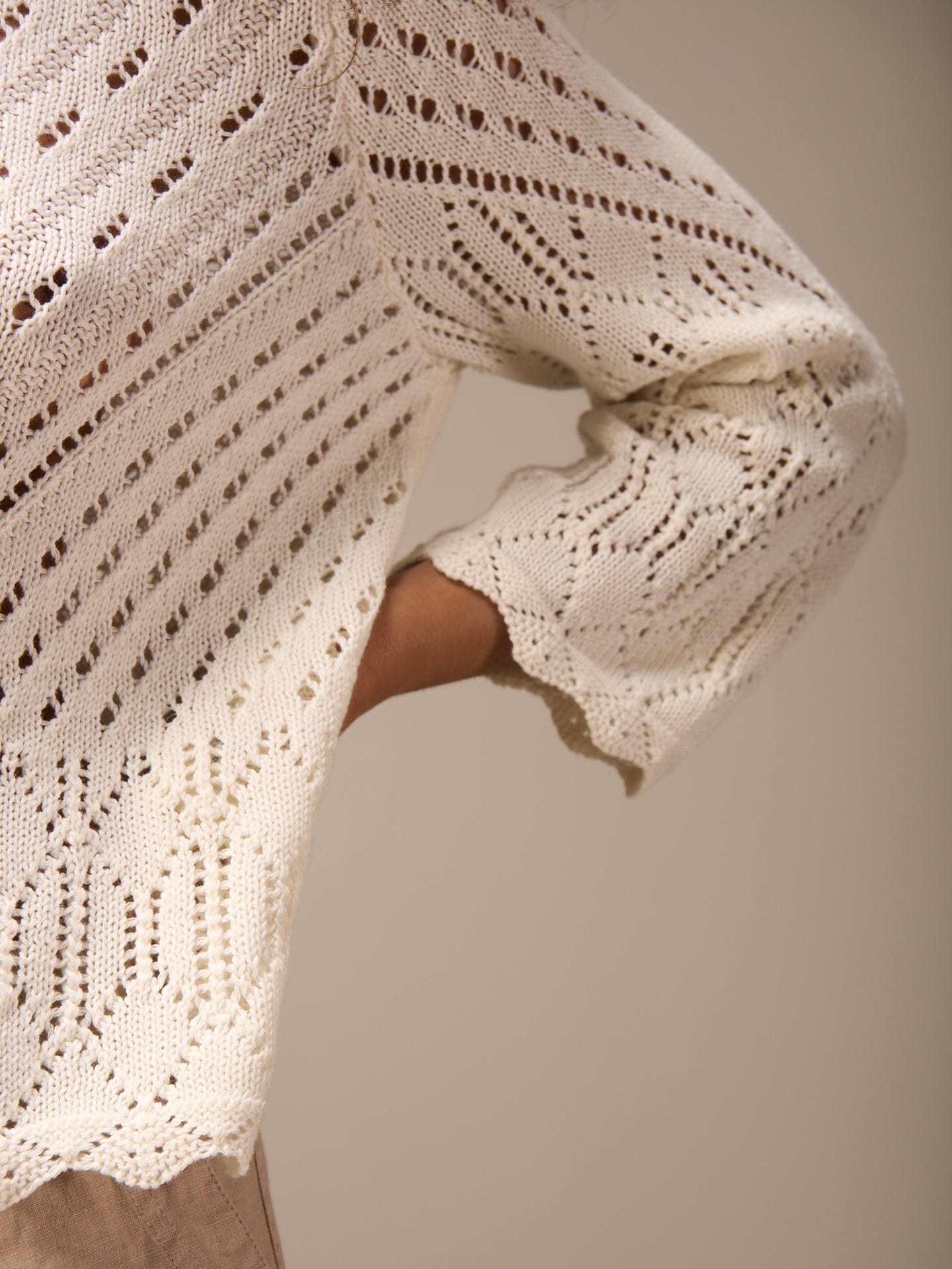 pull en mailles ajourée