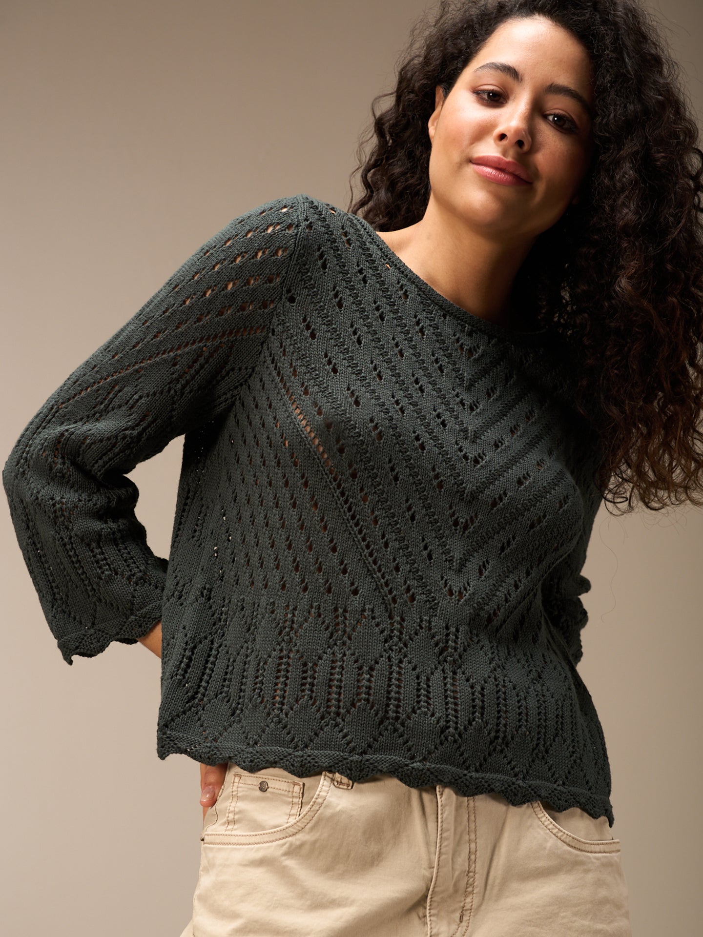 pull en mailles ajourée