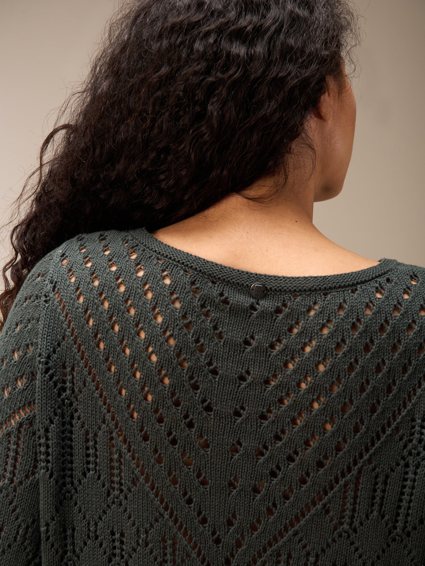 pull en mailles ajourée