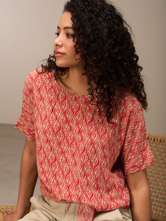 Bluse mit Knoten