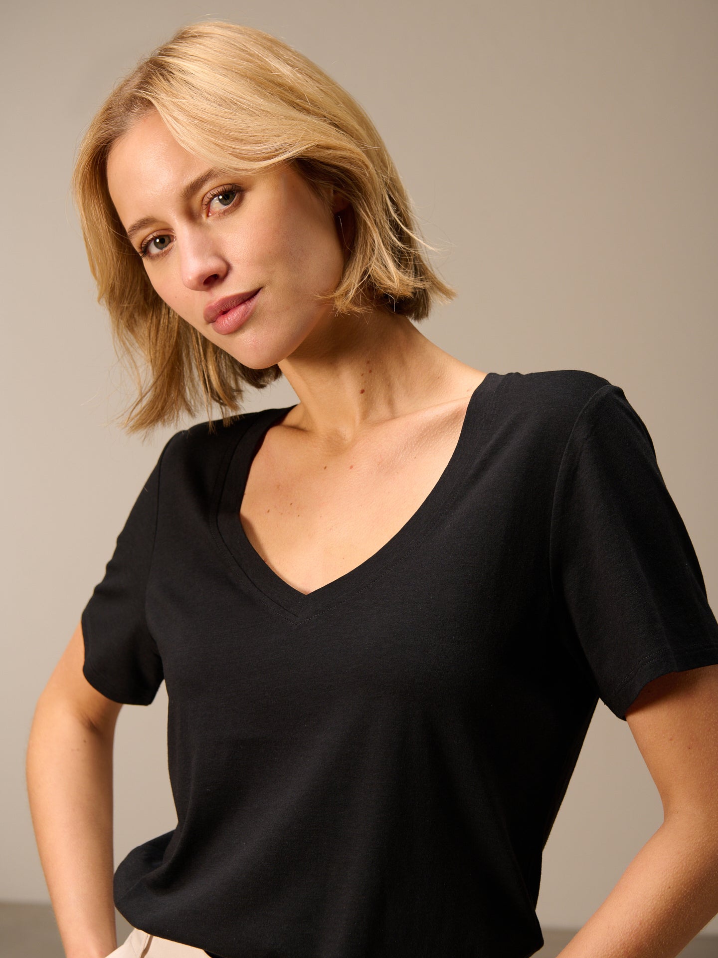 Shirt mit V-Ausschnitt