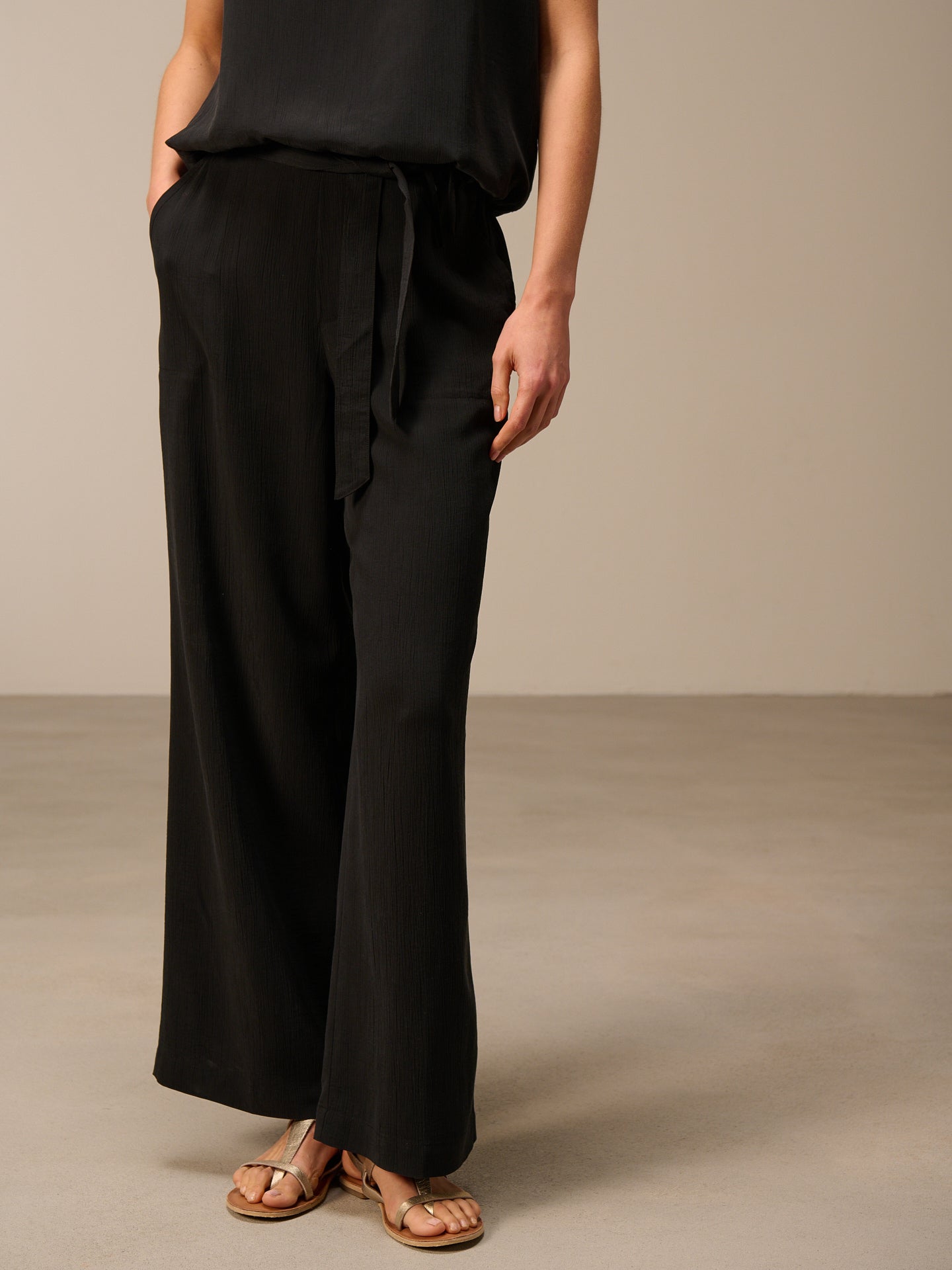 Hose mit weitem Bein