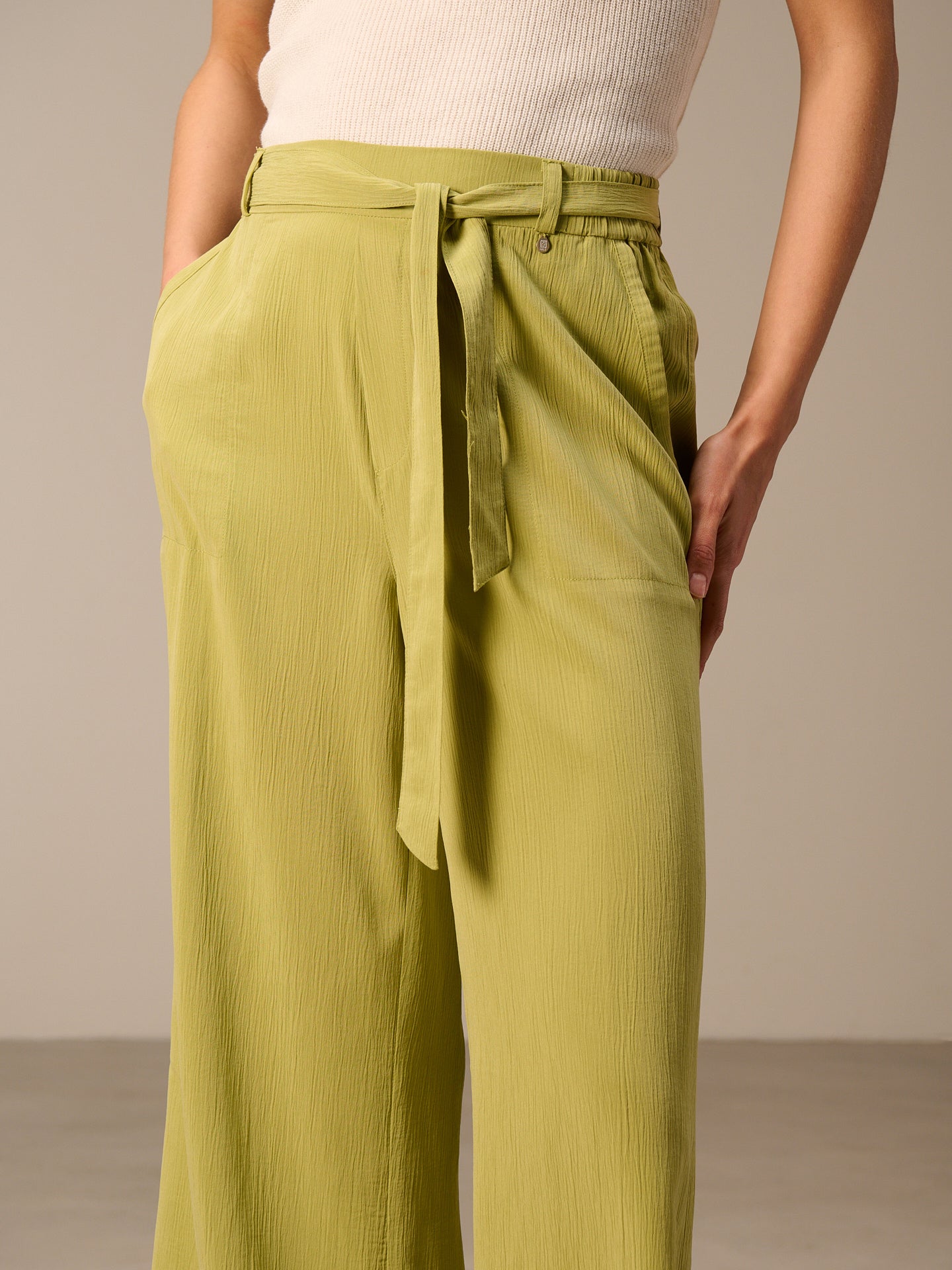 Hose mit weitem Bein