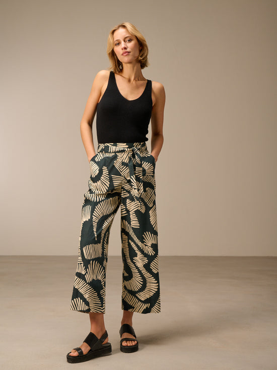 Top mit V-Ausschnitt