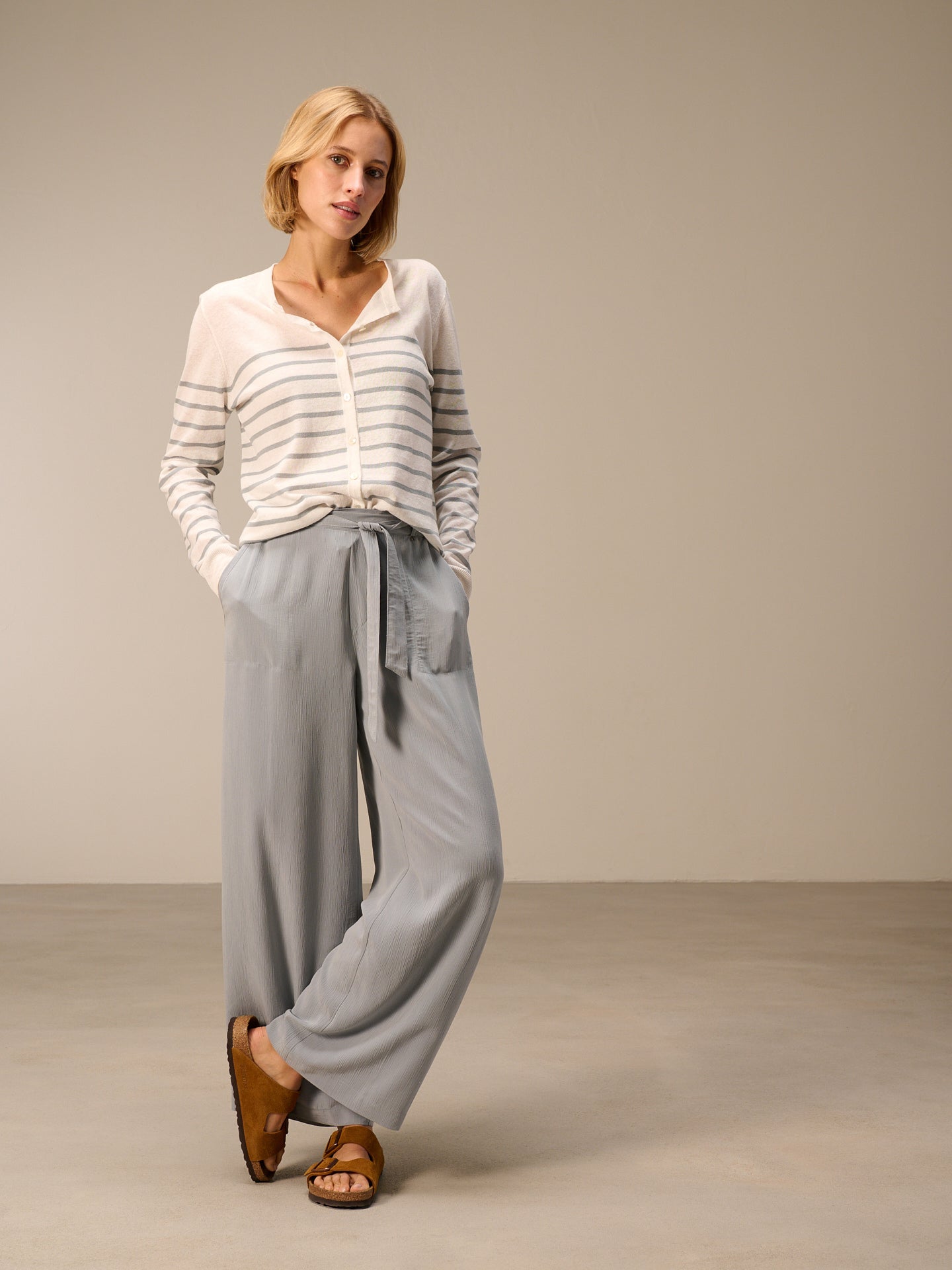 Cardigan with linen