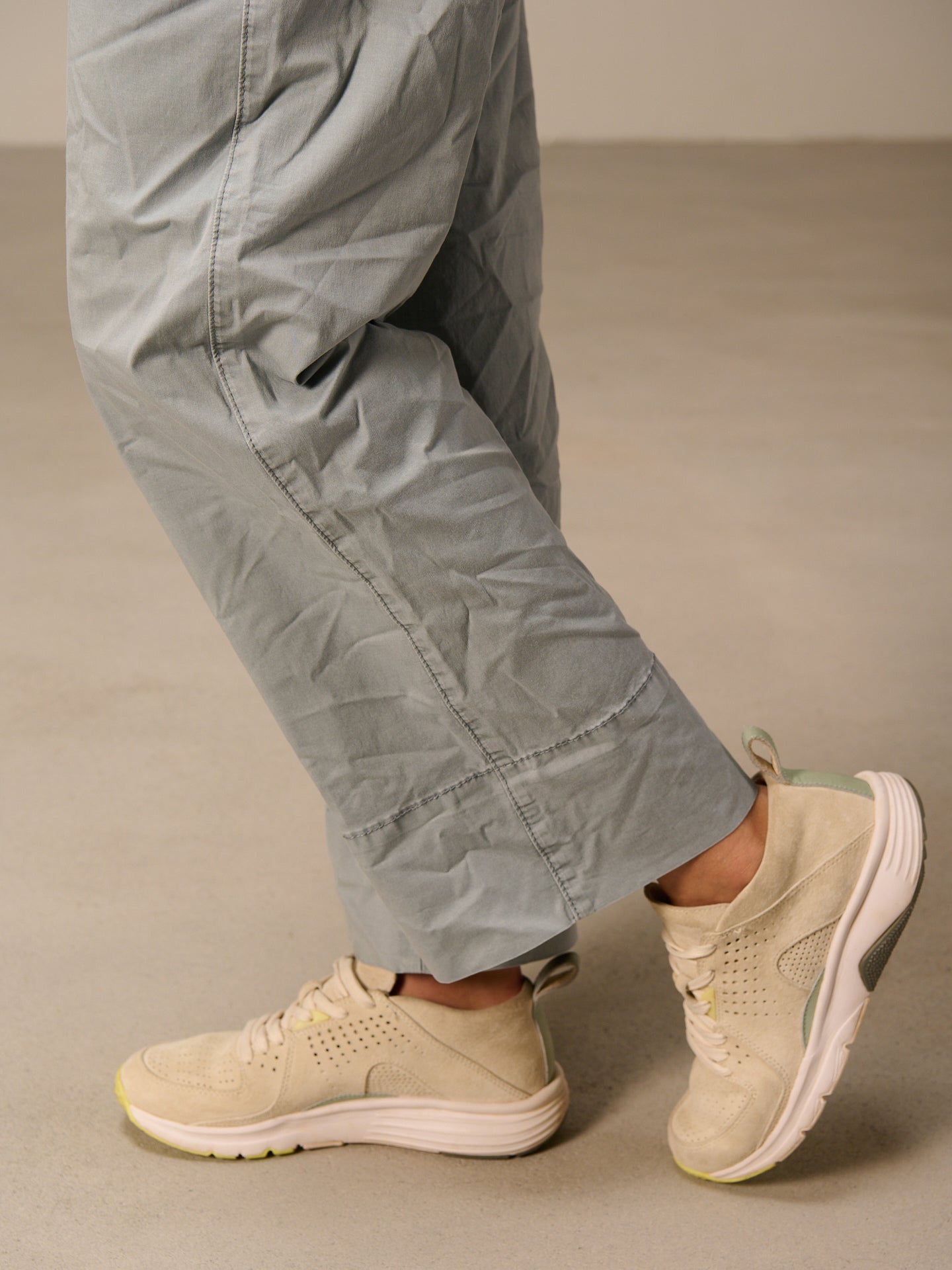 Straight-leg trousers