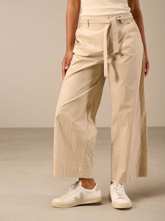 Wide-leg pants