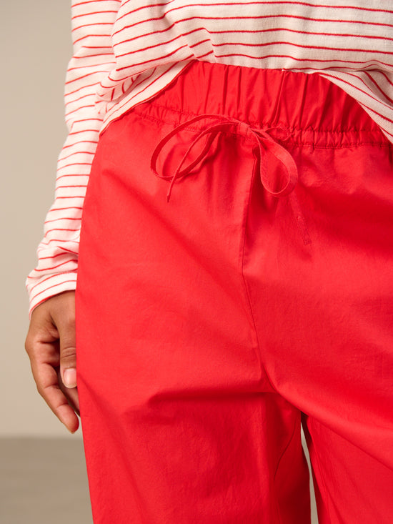 Pants with elastic waistband