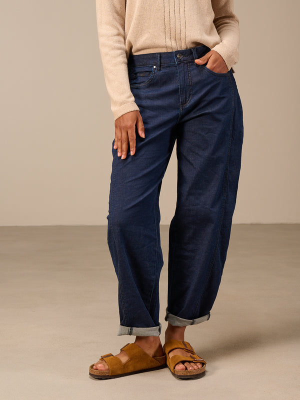 Barrel-leg jeans