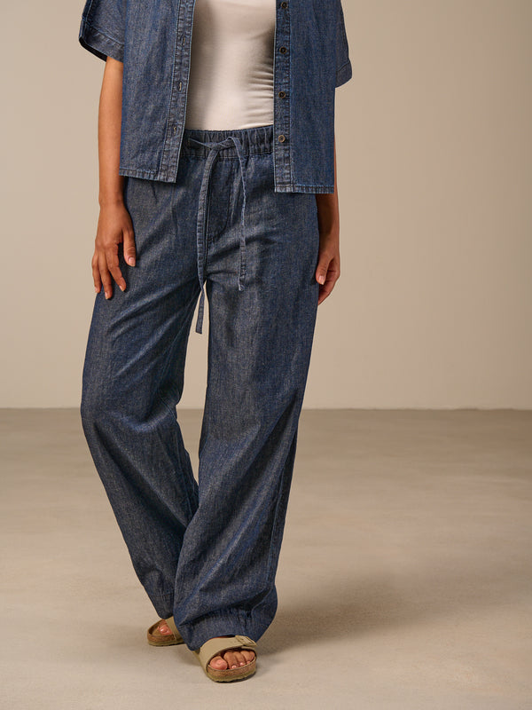Wide-leg jeans
