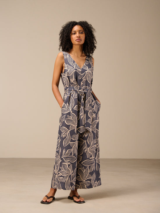 Jumpsuit with belt