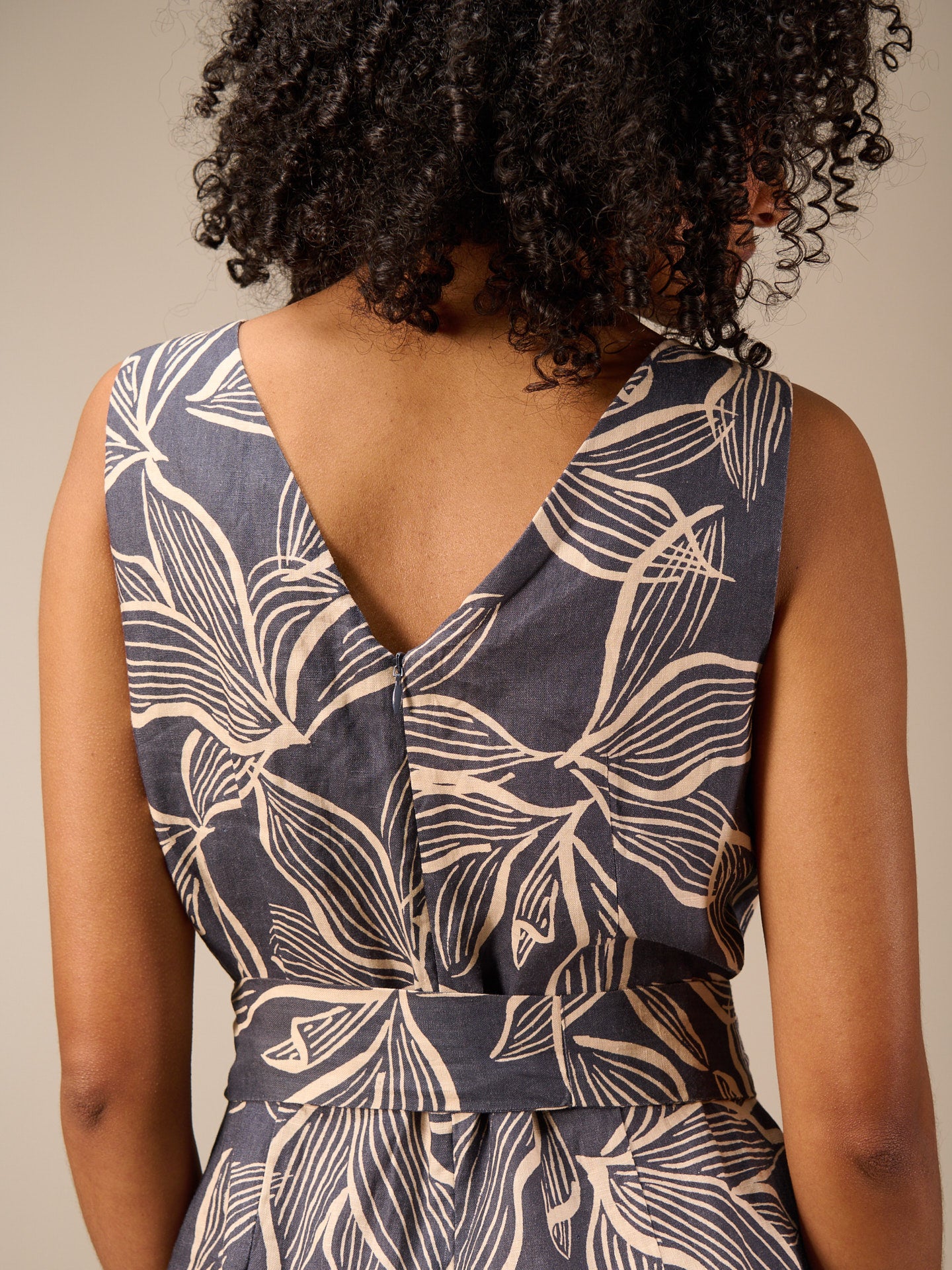 Tuta jumpsuit con cintura