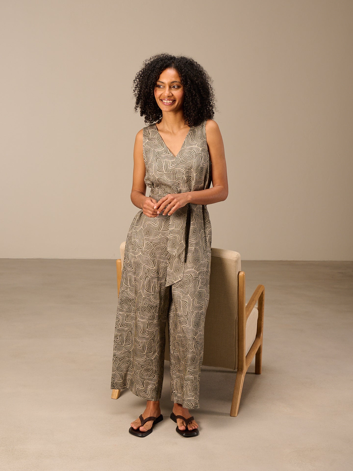 Tuta jumpsuit con cintura