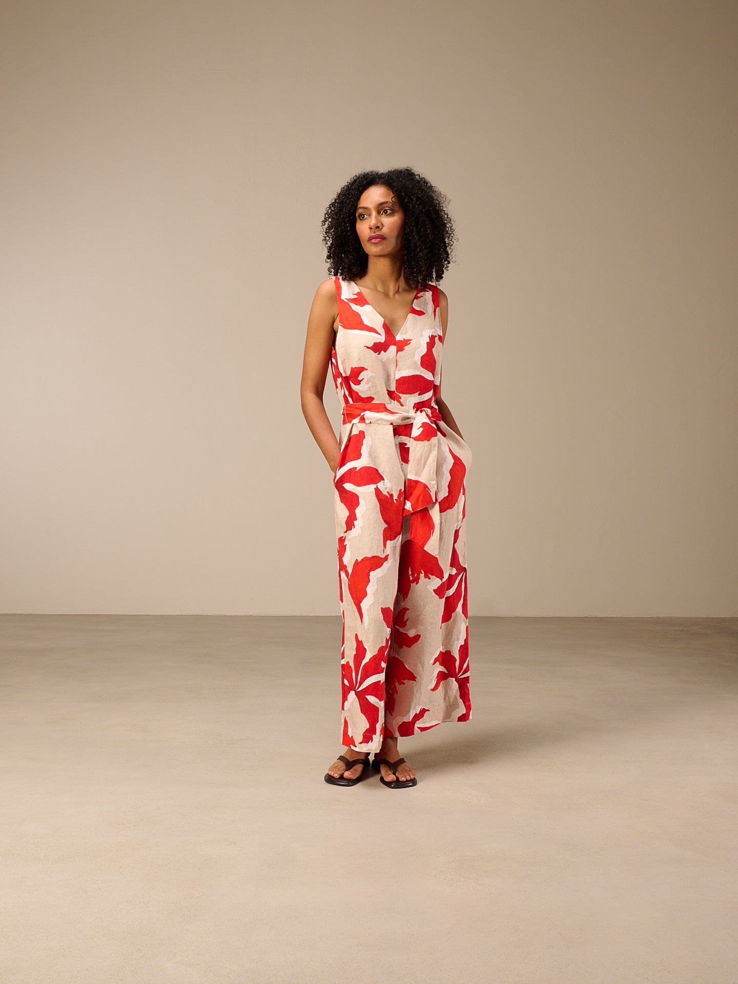 Tuta jumpsuit con cintura