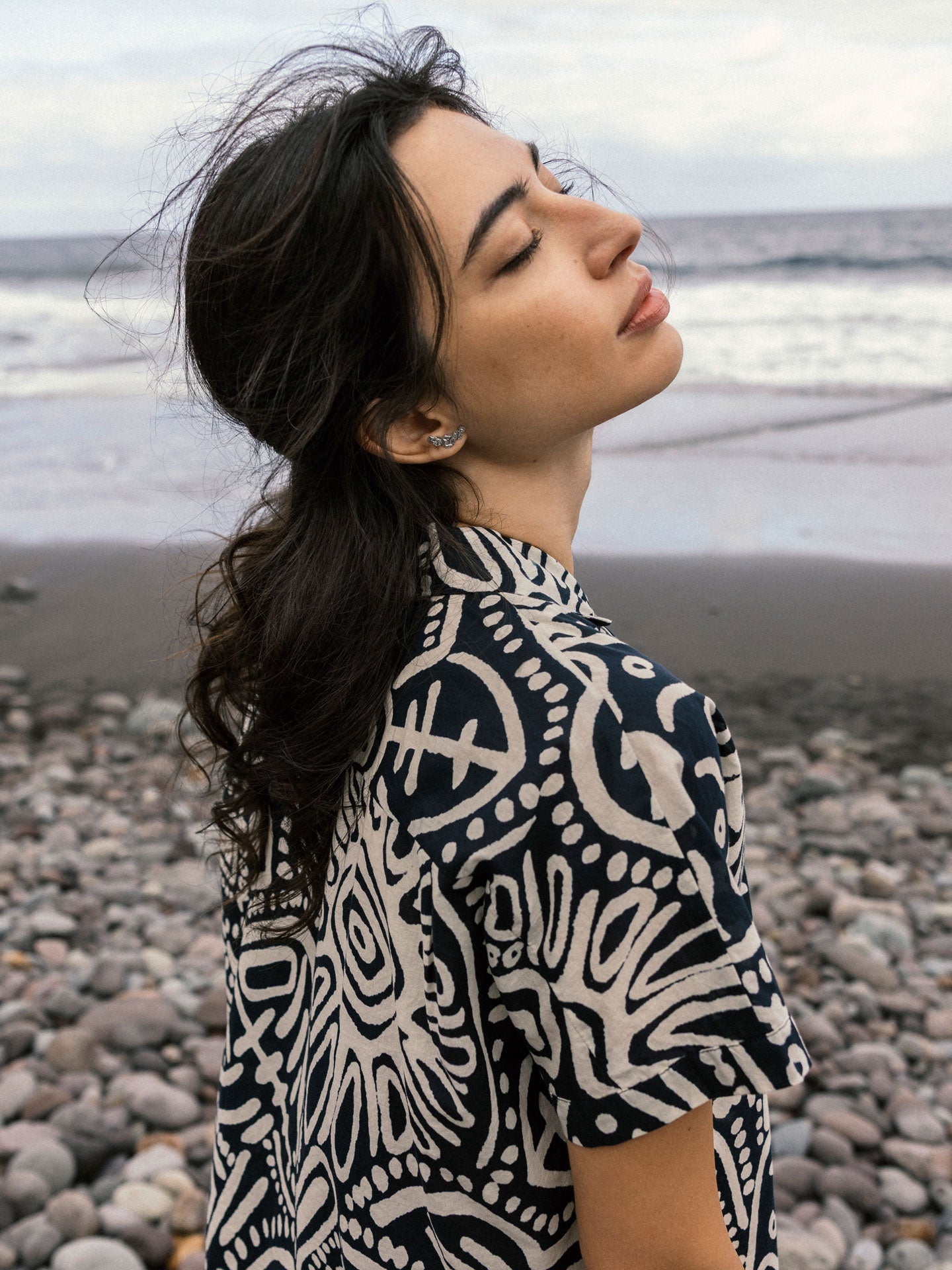 Short-sleeved blouse