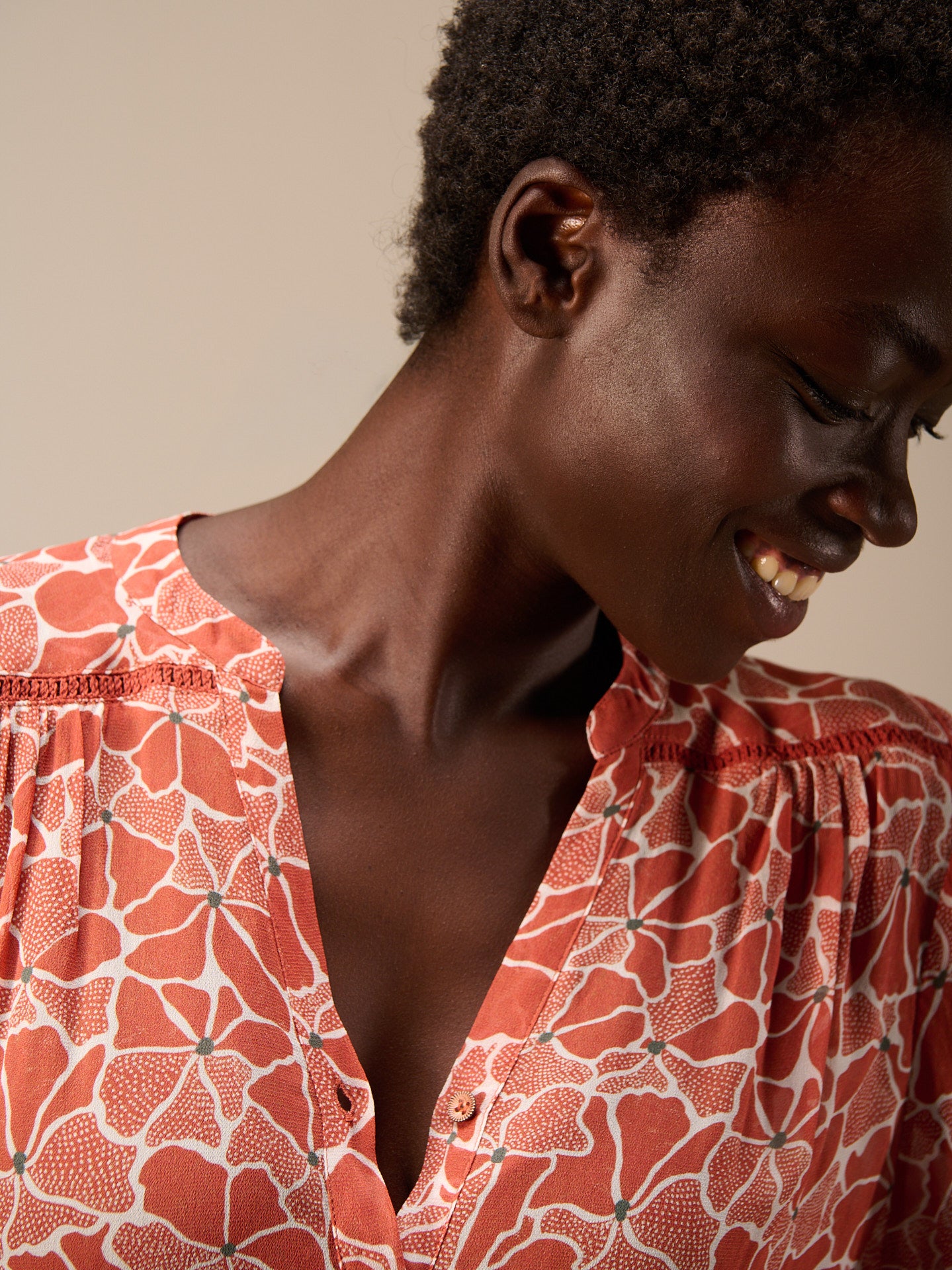 Bluse mit Knopfleiste