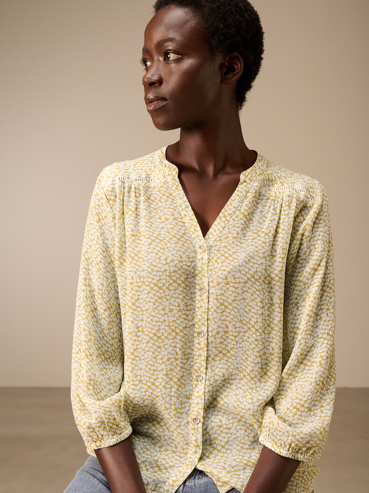 Bluse mit Knopfleiste