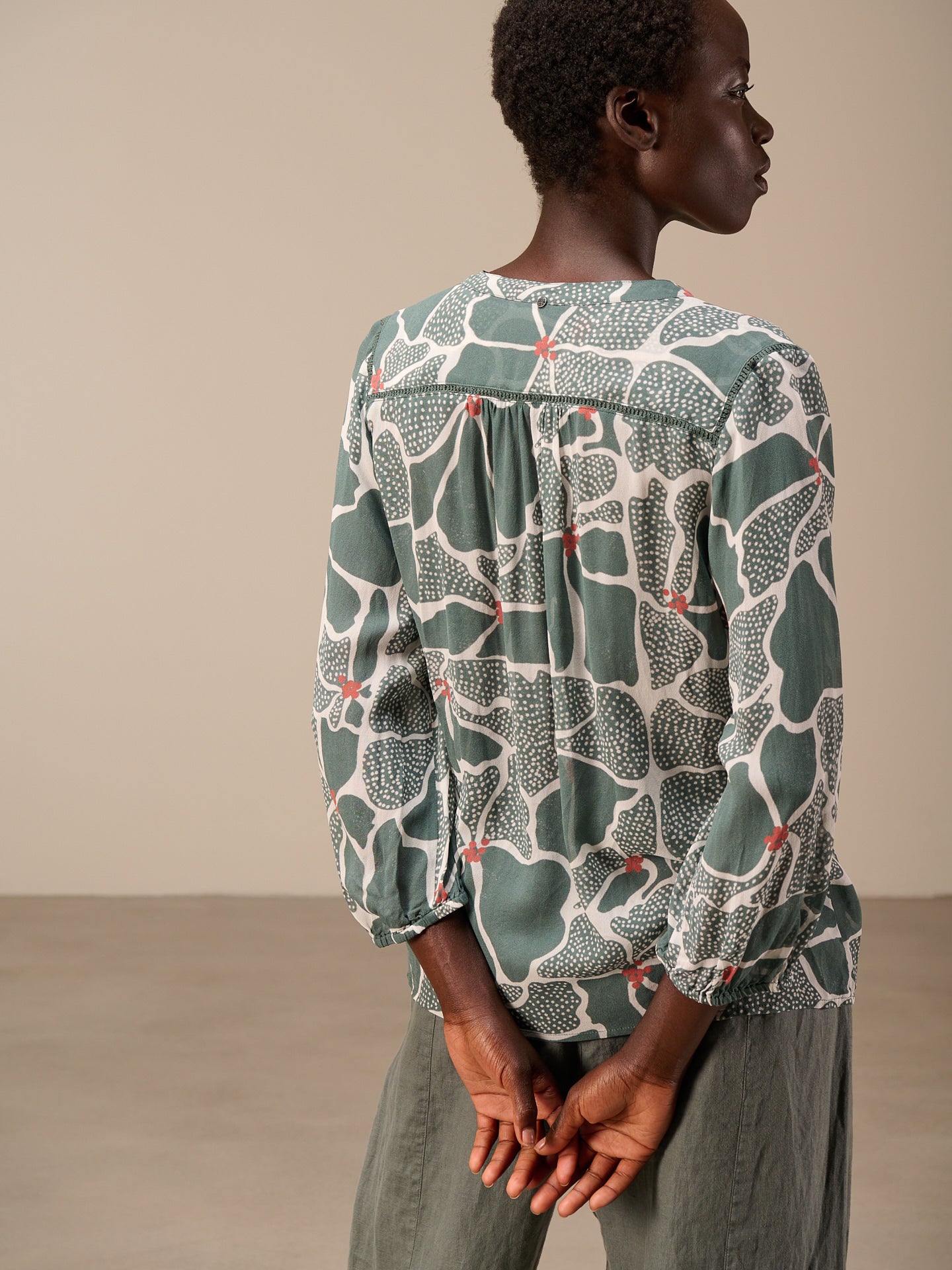 Bluse mit Knopfleiste