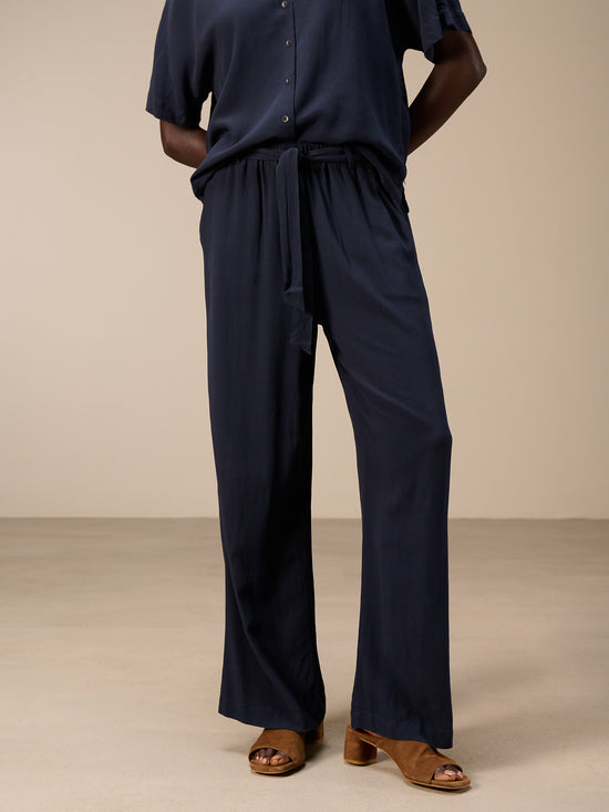 Pantaloni con cintura