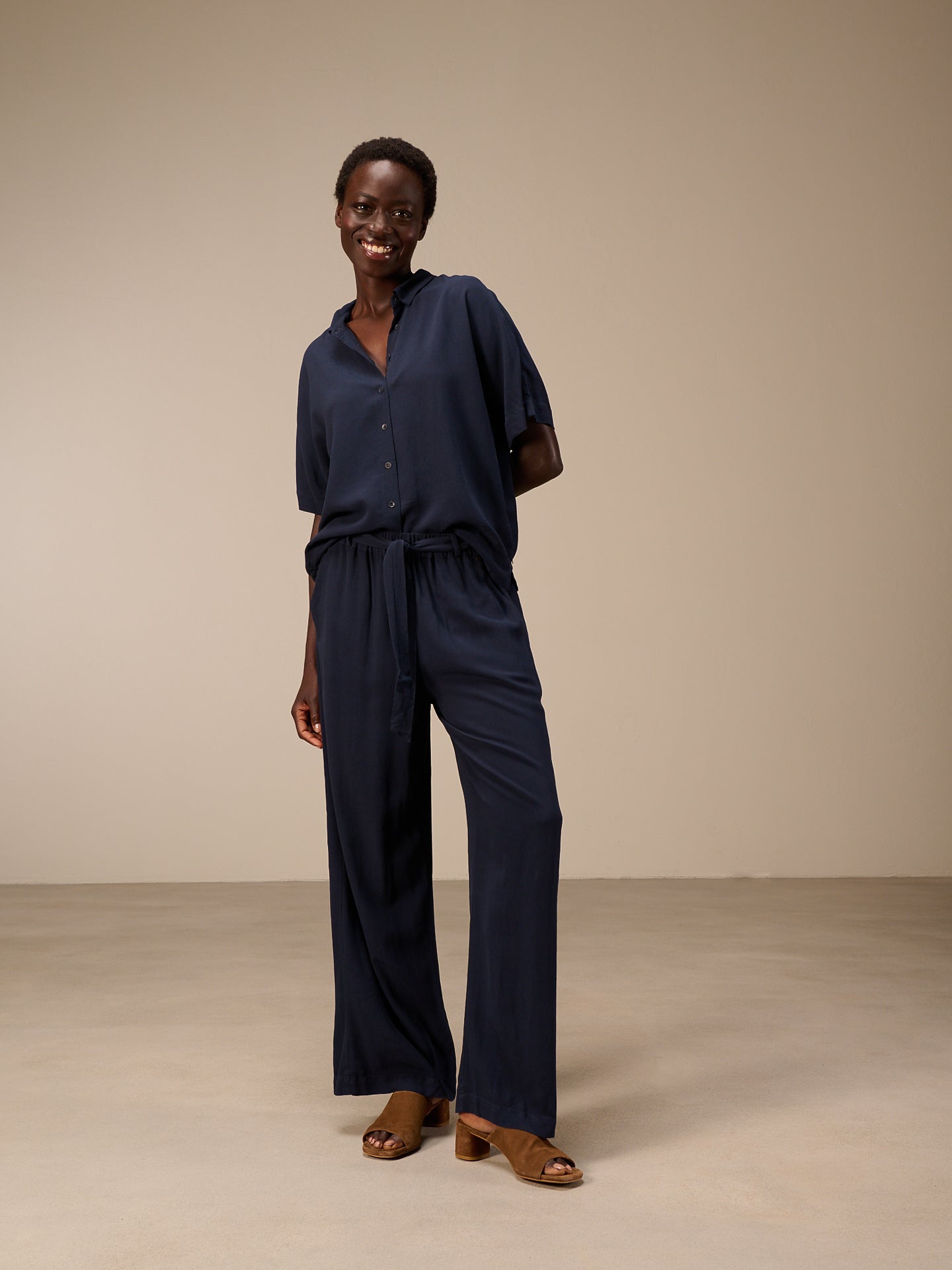 Pantaloni con cintura