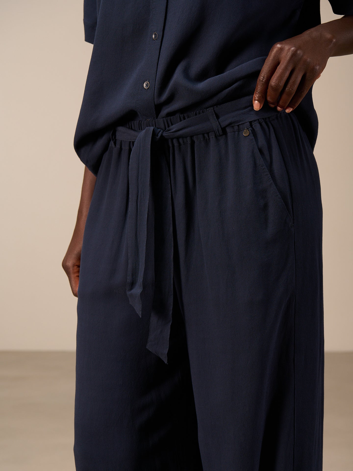 Pantaloni con cintura
