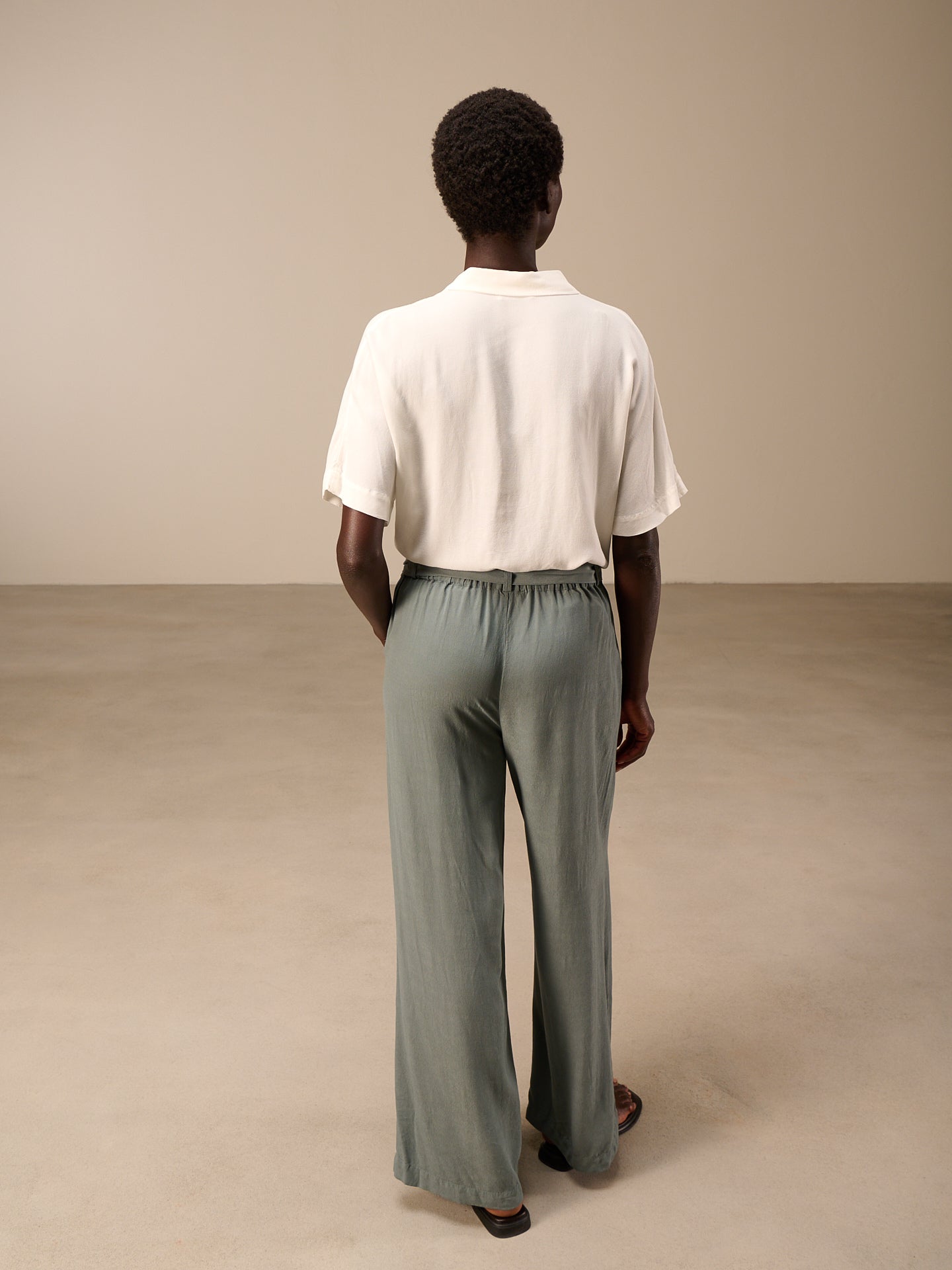 Pantaloni con cintura