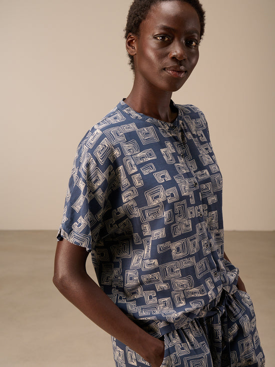 Bluse mit Stehkragen