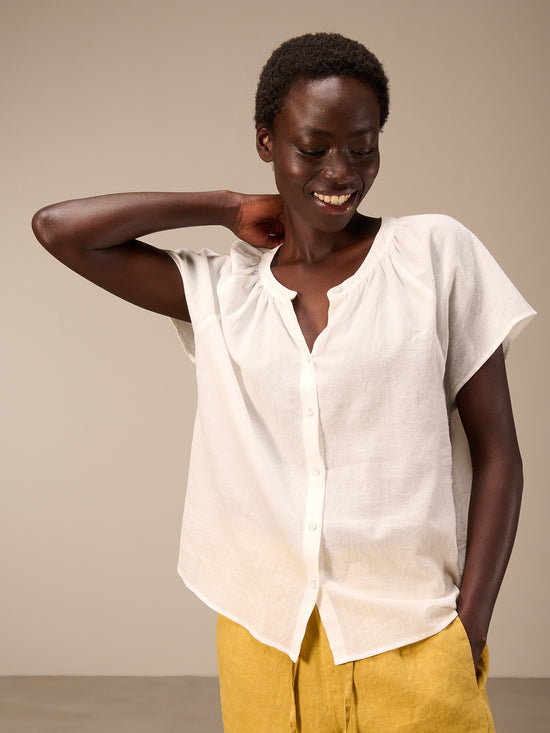 Blusa a maniche corte