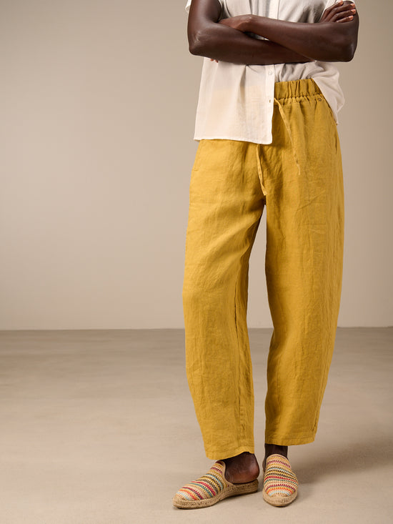 Pantaloni con cintura