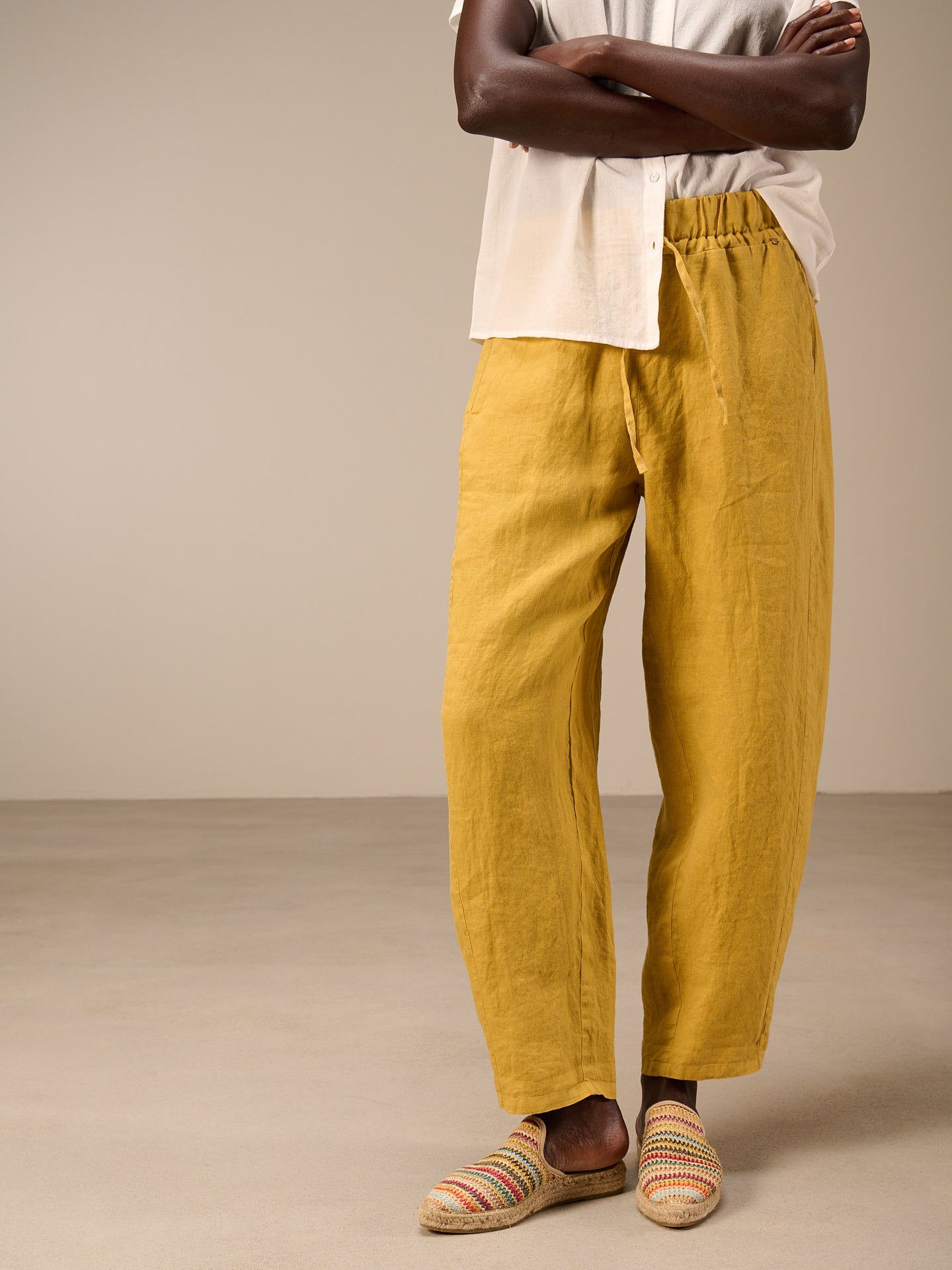 Pantaloni con cintura