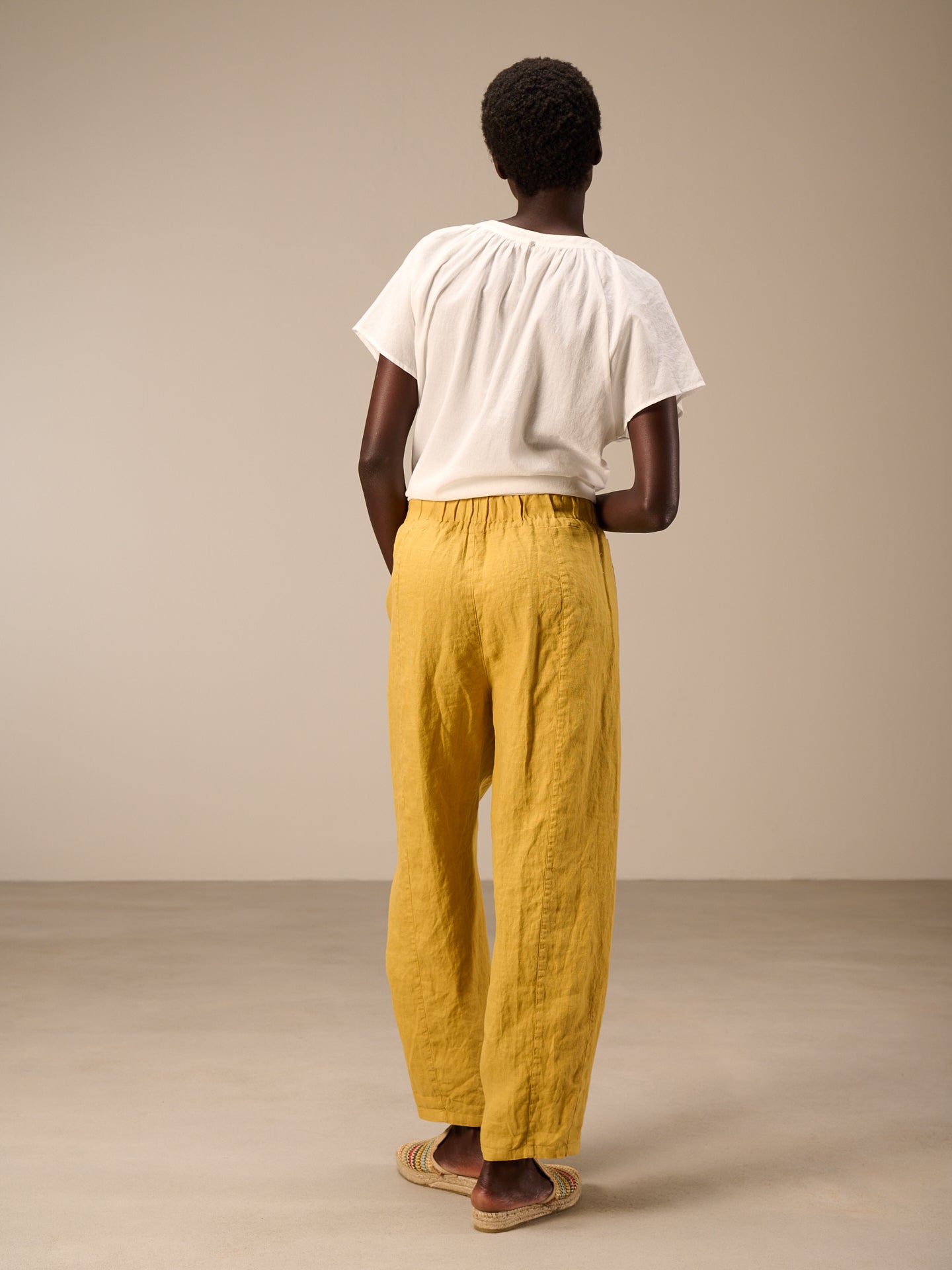 Pantaloni con cintura