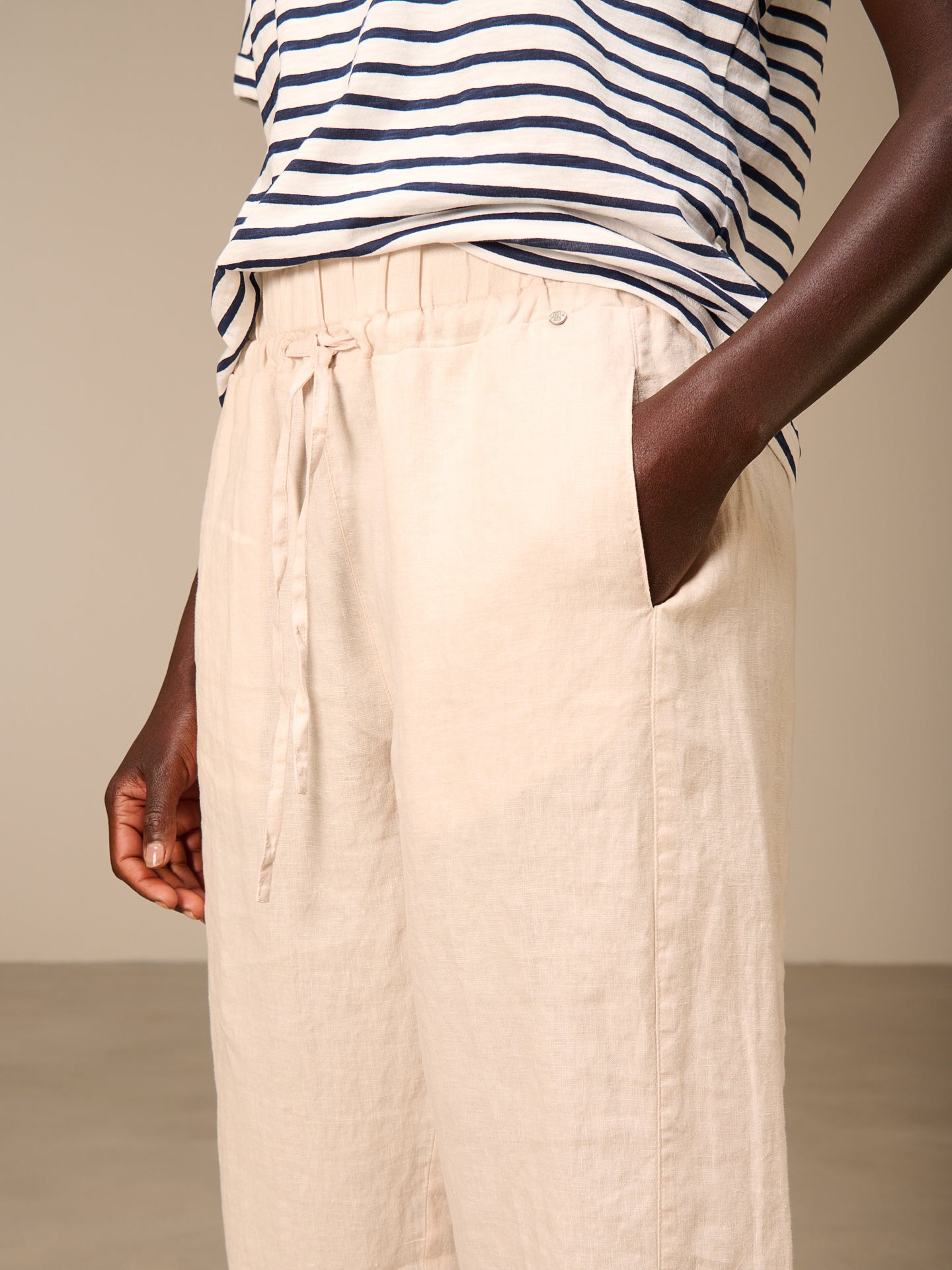 Pantaloni con cintura