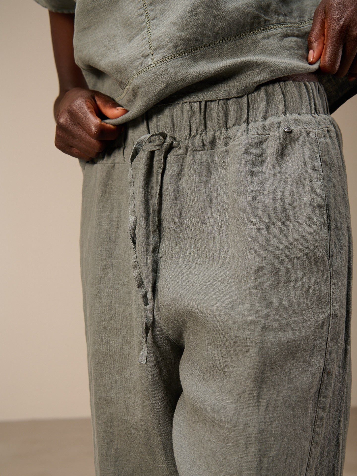 Pantaloni con cintura