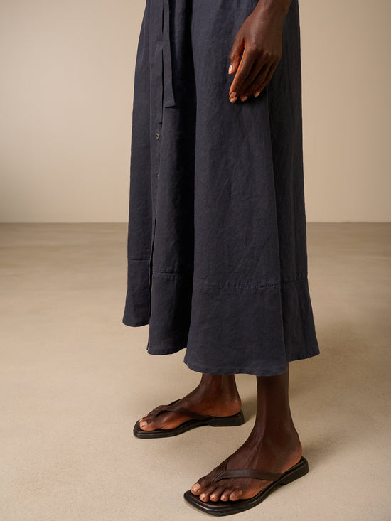 Kleid mit Knopfverschluss