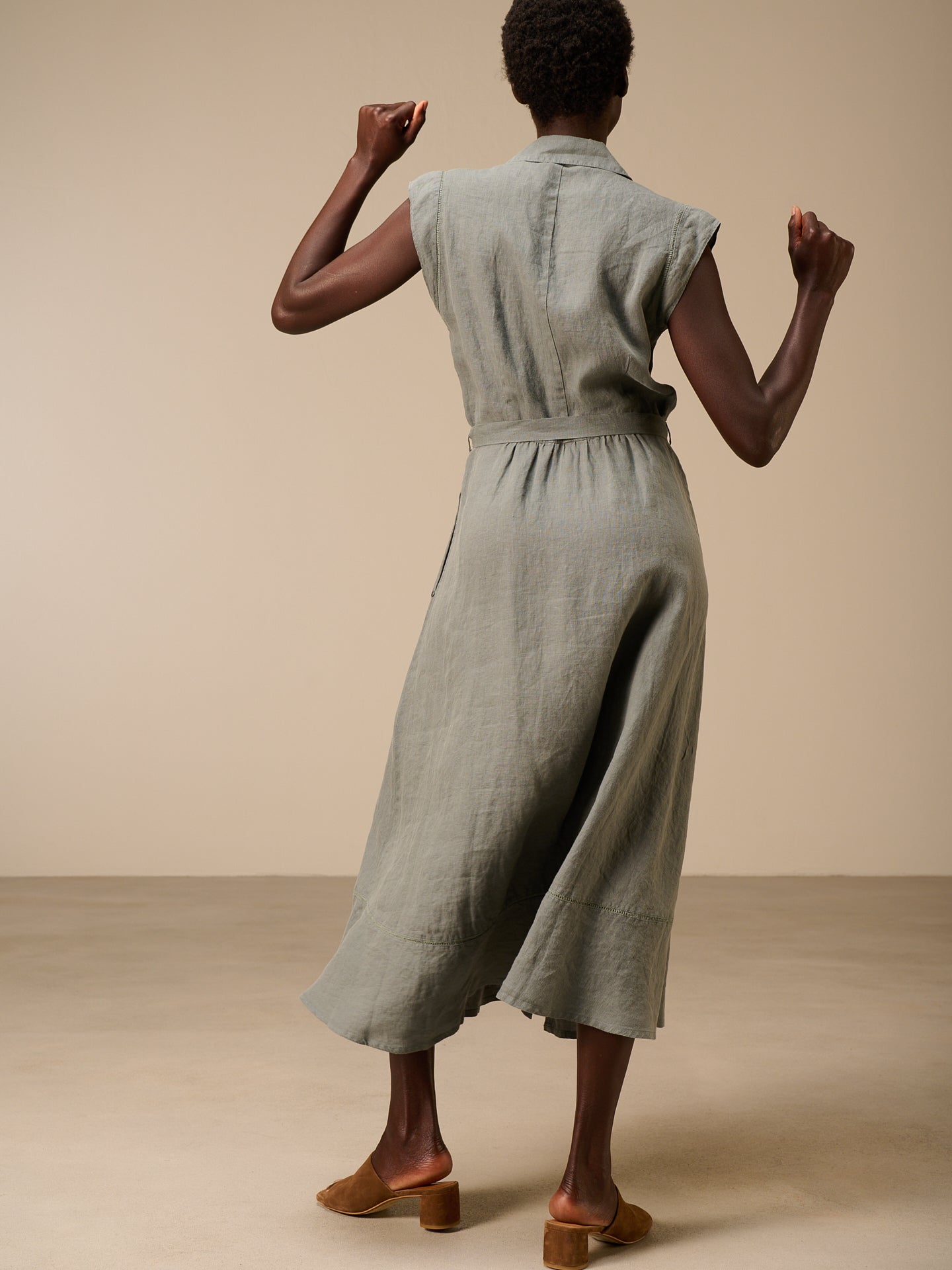 Kleid mit Knopfverschluss