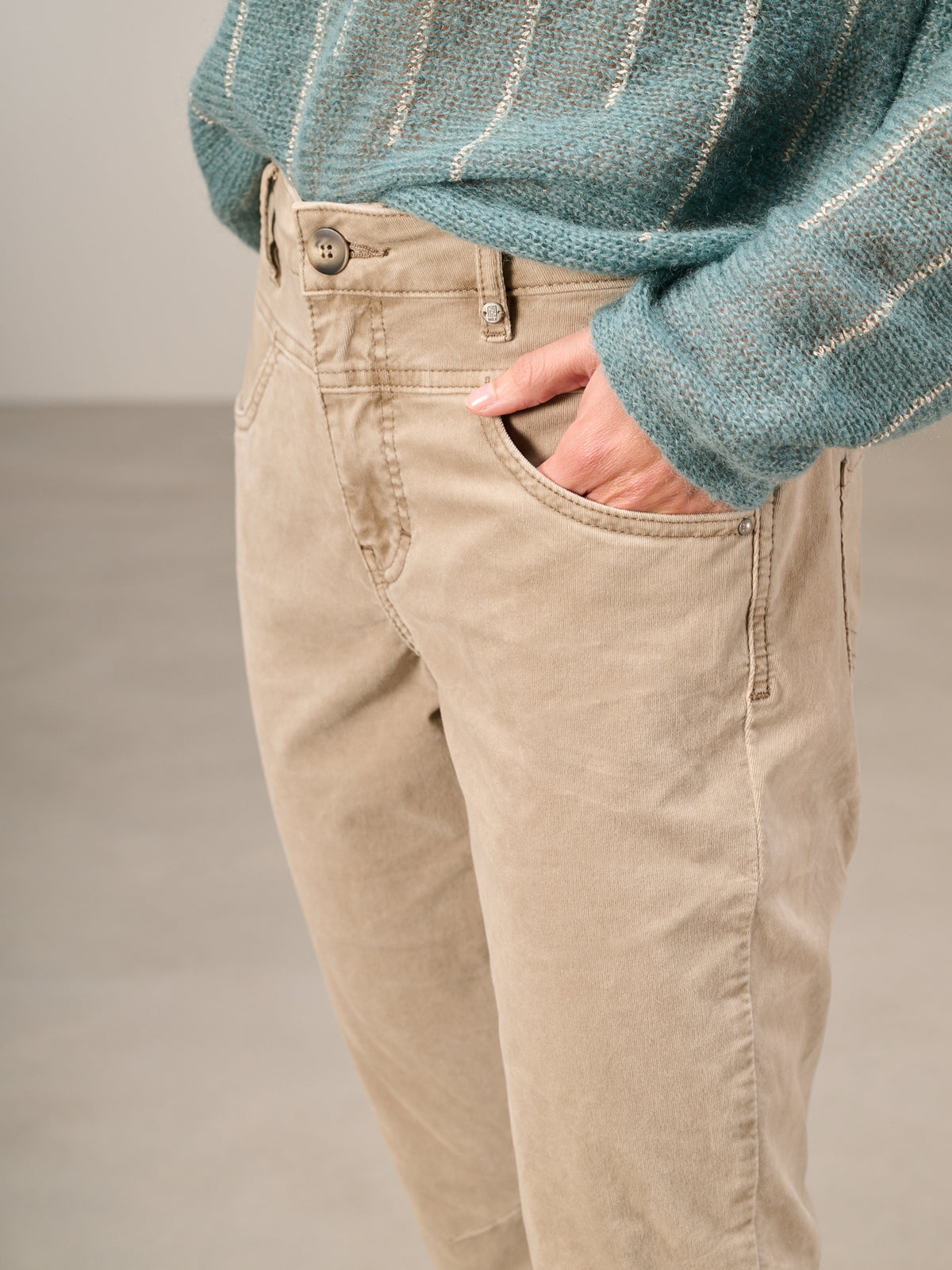 Tapered pants