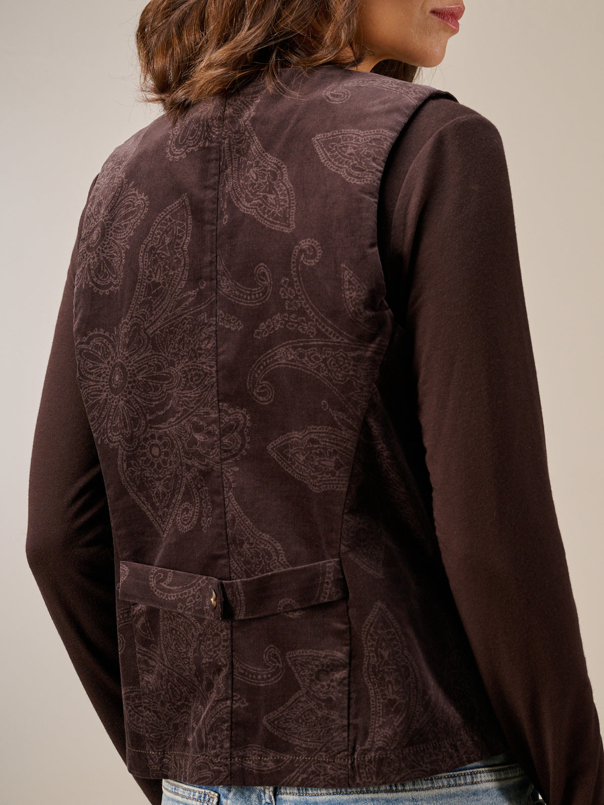 Gilet con chiusura con bottoni