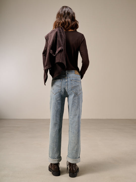 jean straight