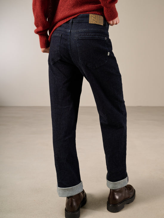 jean straight