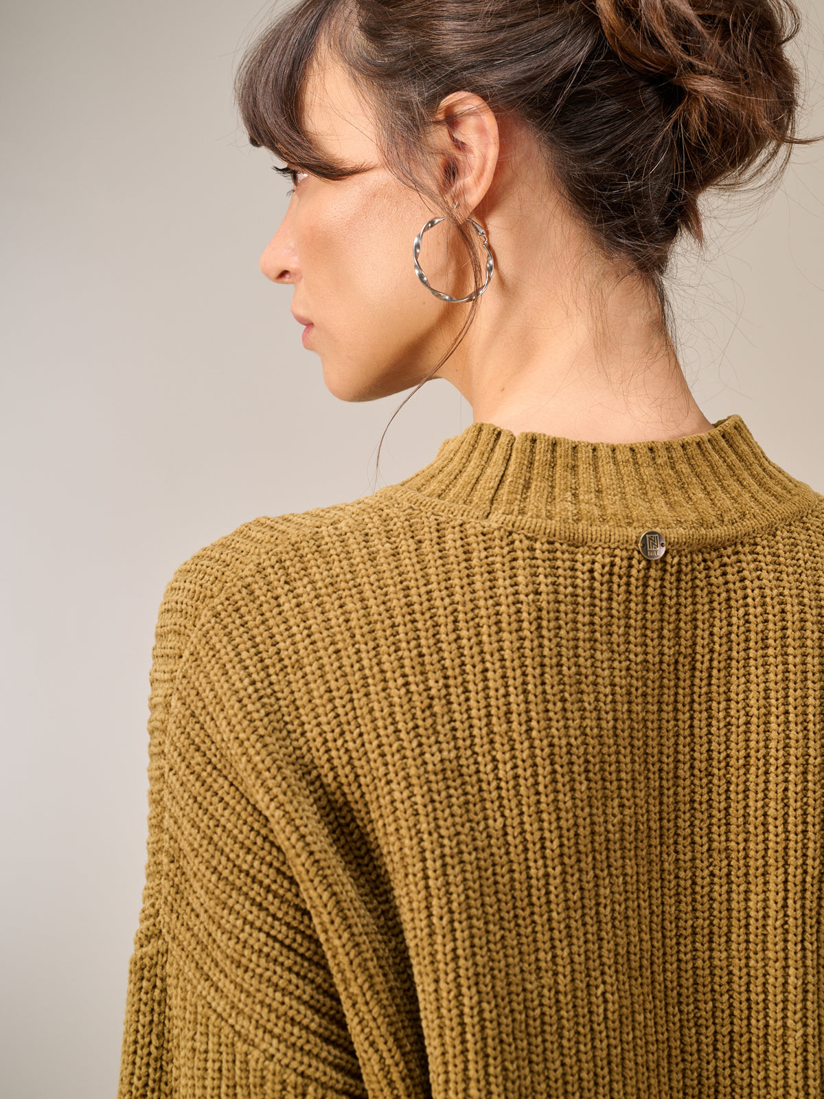 Maglione con collo alto