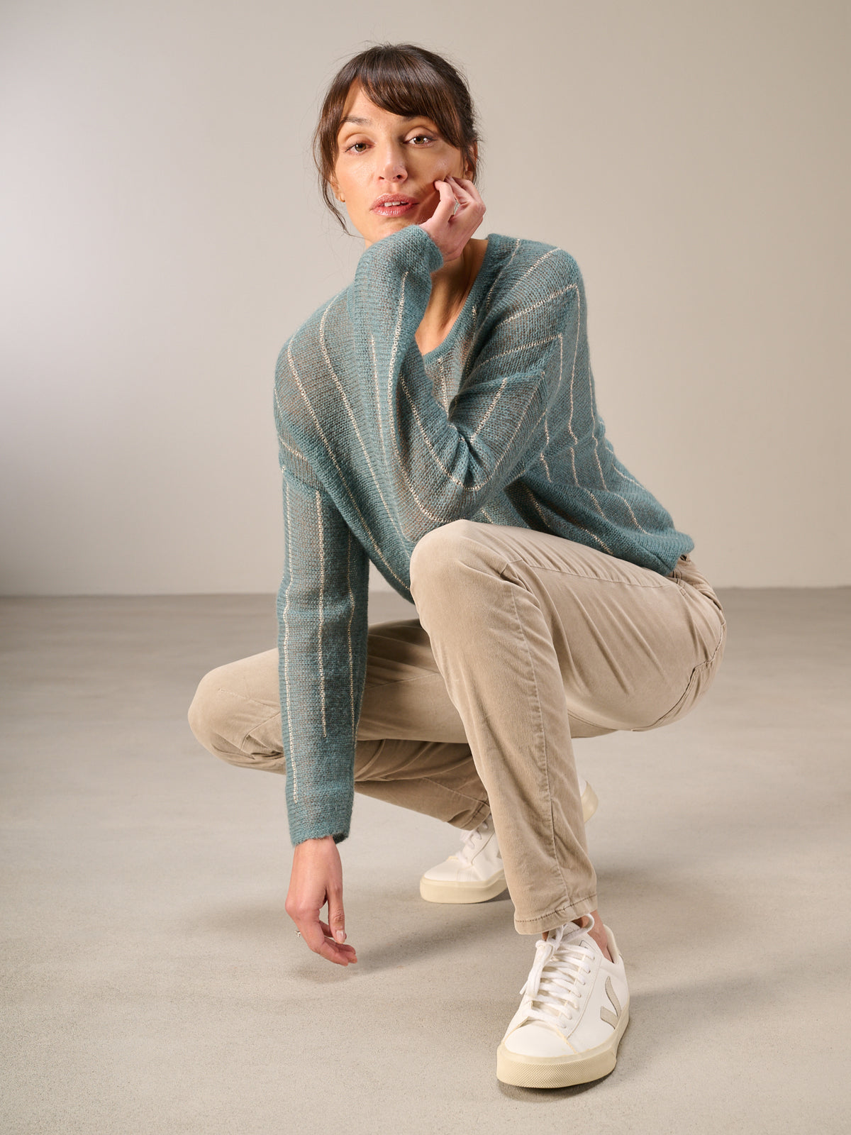 Knitted sweater with wool